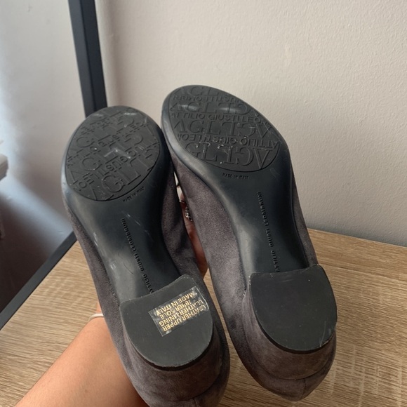 AGL Kristin Low Block Heel Pumps Coal Gray Suede with Bow size 39 us 9 - Picture 9 of 14